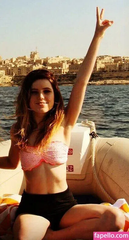Sydney Sierota Onlyfans Photo Gallery 