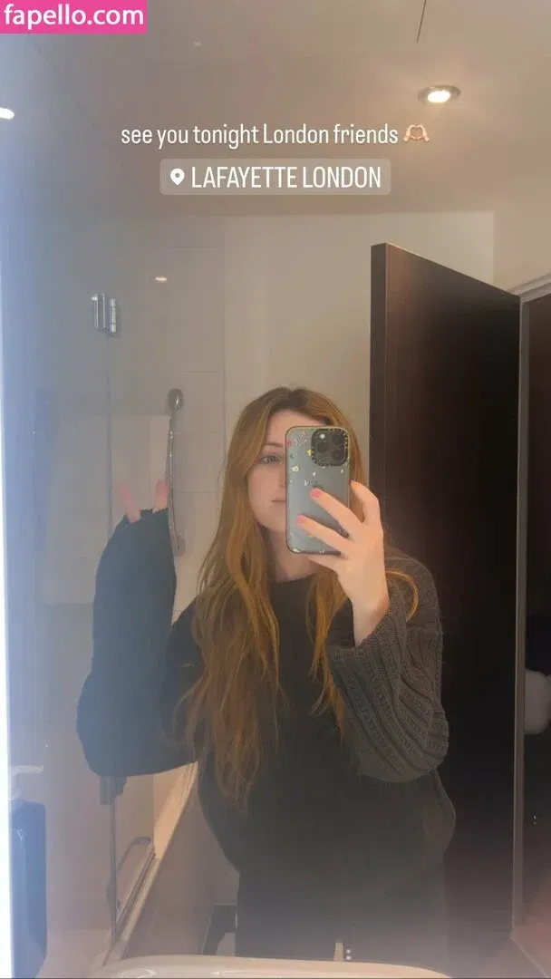 Sydney Sierota Onlyfans Photo Gallery 