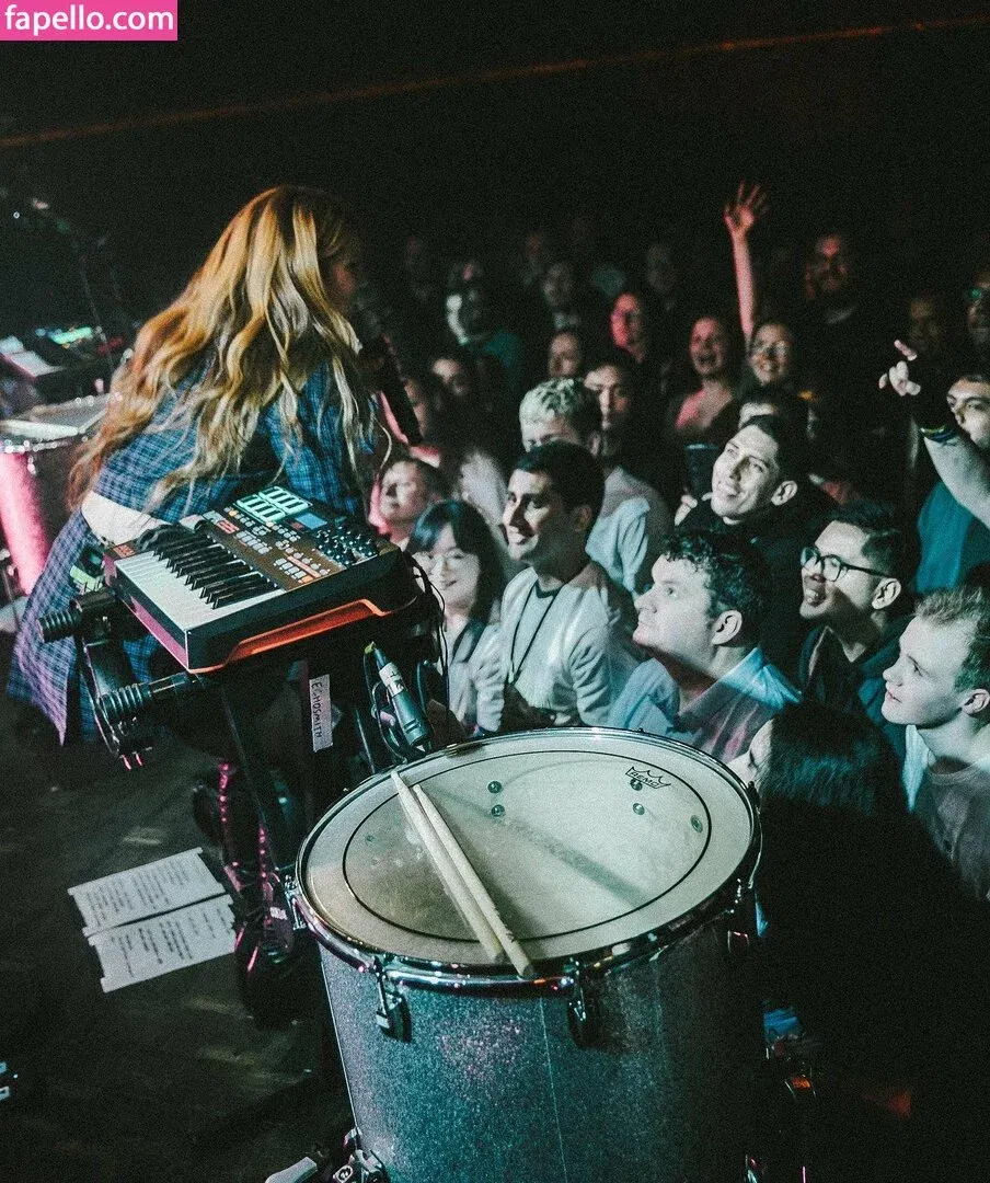 Sydney Sierota Onlyfans Photo Gallery 