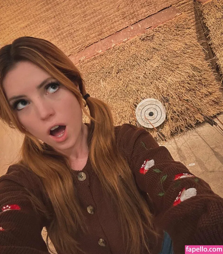 Sydney Sierota Onlyfans Photo Gallery 
