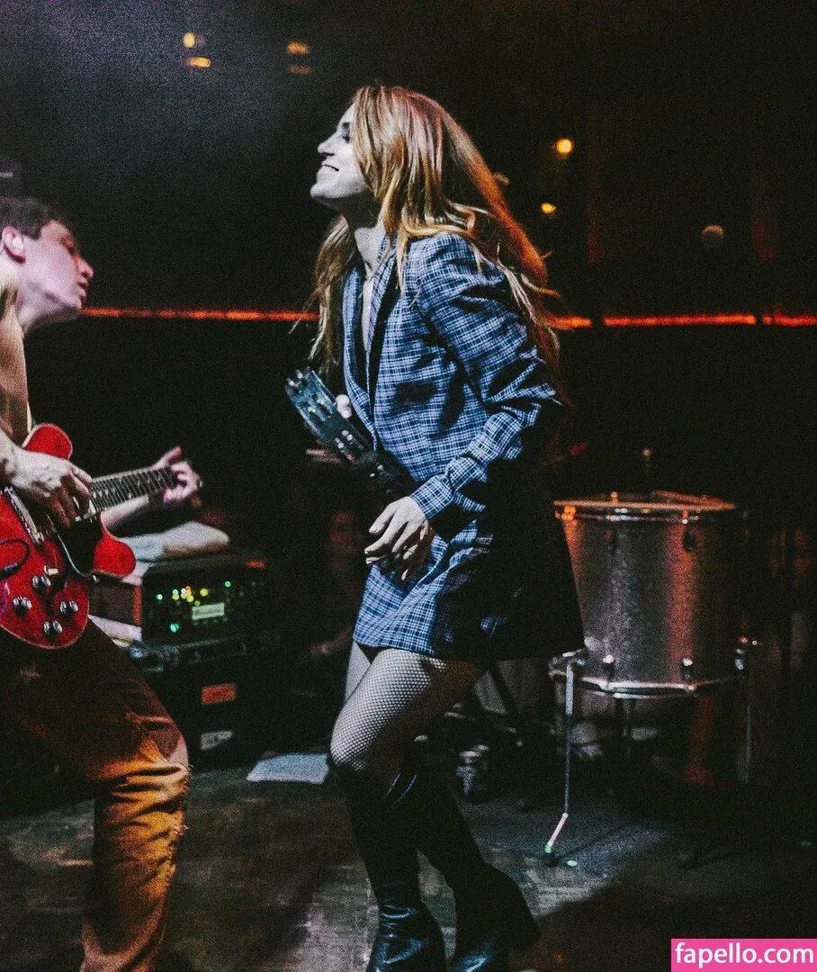 Sydney Sierota Onlyfans Photo Gallery 