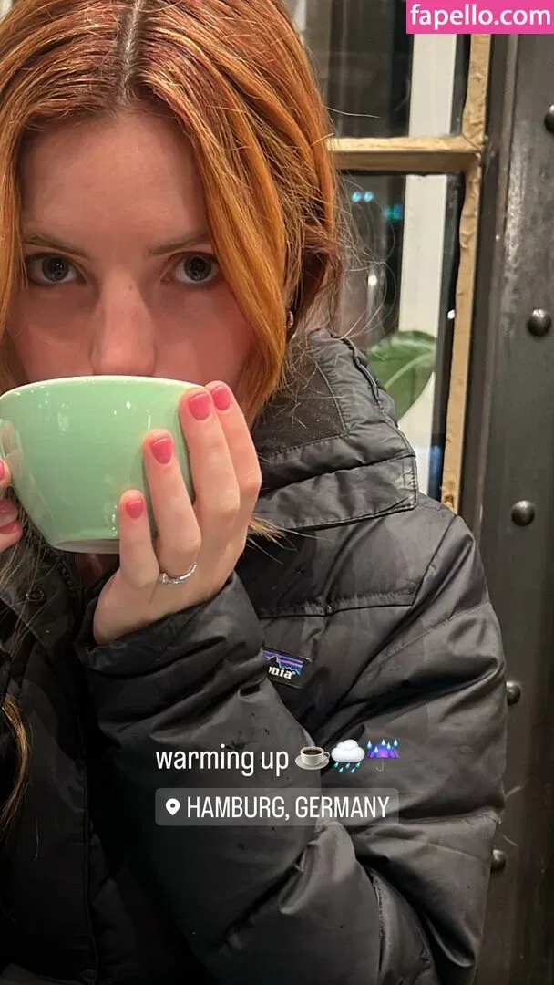 Sydney Sierota Onlyfans Photo Gallery 