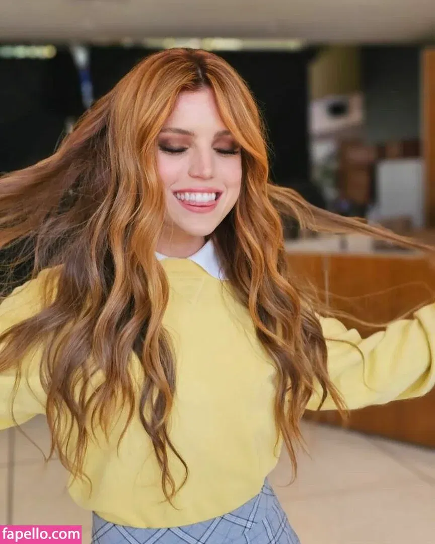 Sydney Sierota Onlyfans Photo Gallery 