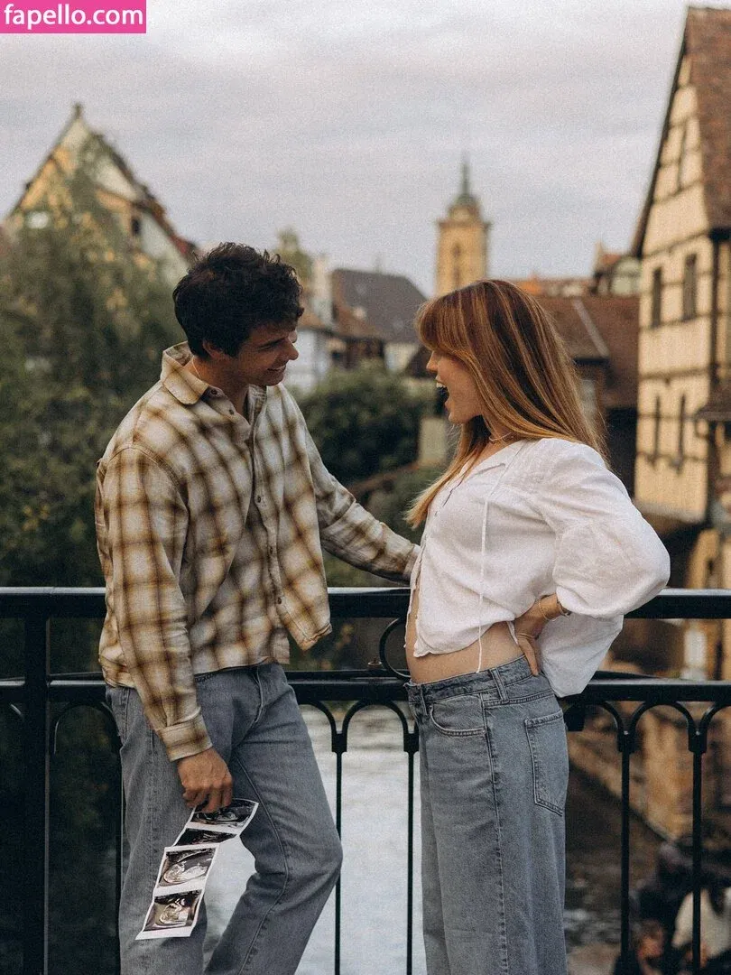 Sydney Sierota Onlyfans Photo Gallery 