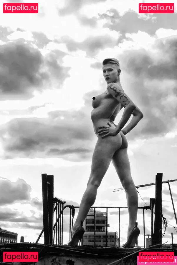 Danni Daniels Onlyfans Photo Gallery 