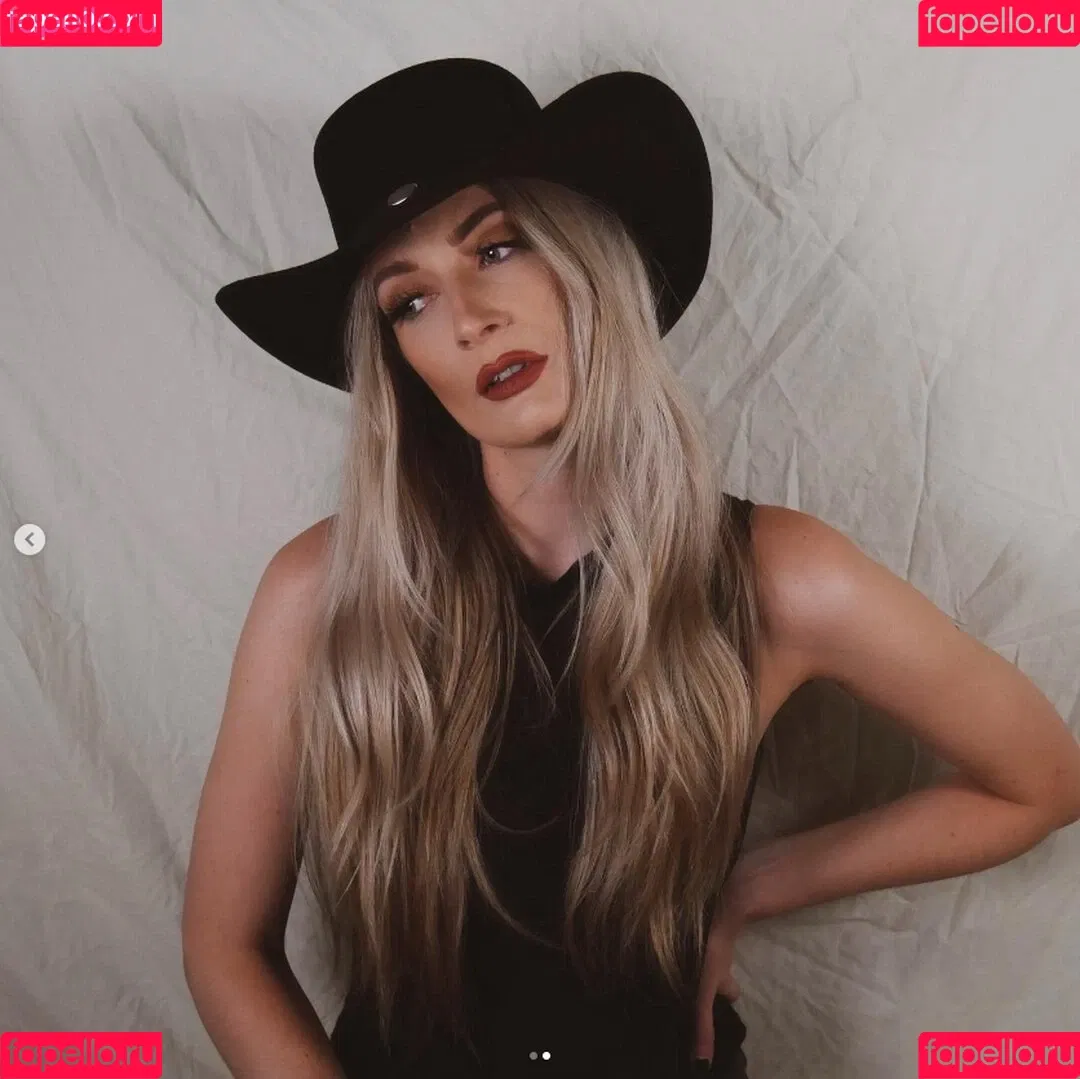 BasicWitGirl Onlyfans Photo Gallery 