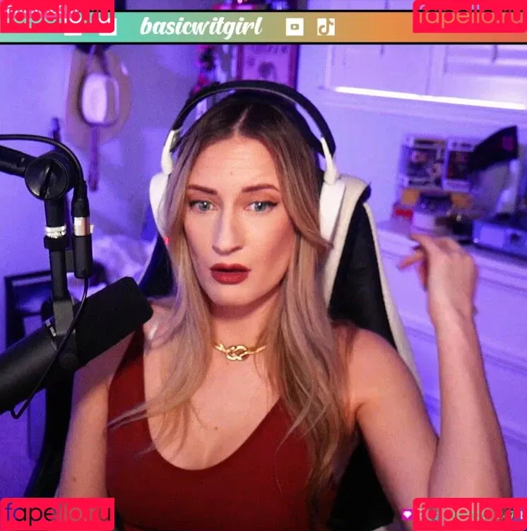 BasicWitGirl Onlyfans Photo Gallery 
