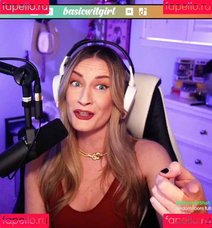 BasicWitGirl Onlyfans Photo Gallery 