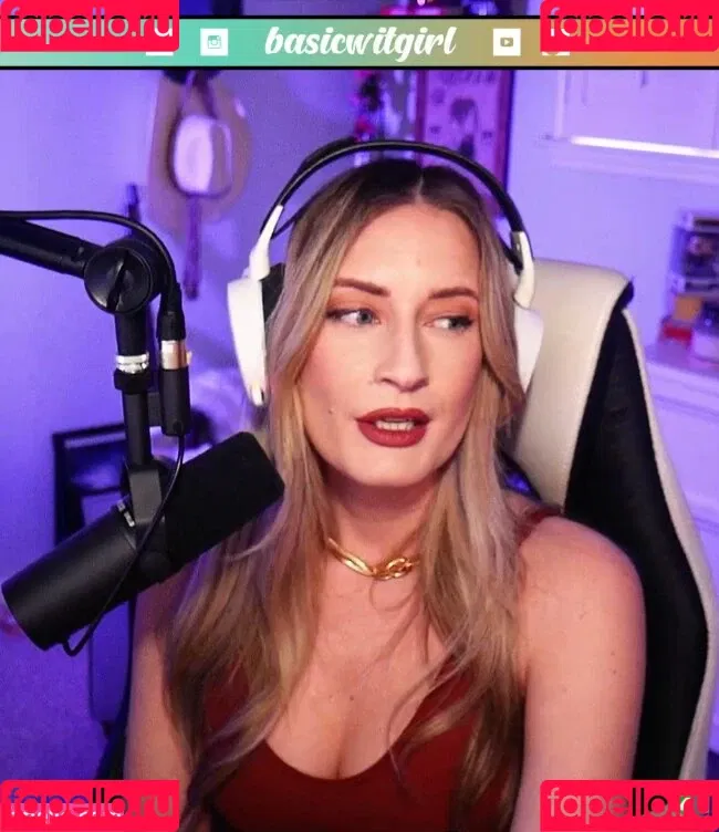 BasicWitGirl Onlyfans Photo Gallery 