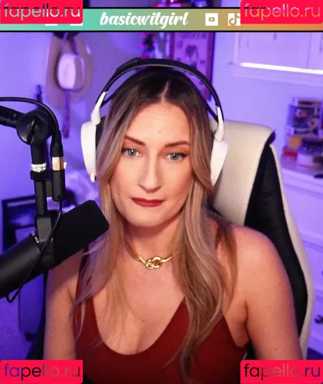 BasicWitGirl Onlyfans Photo Gallery 