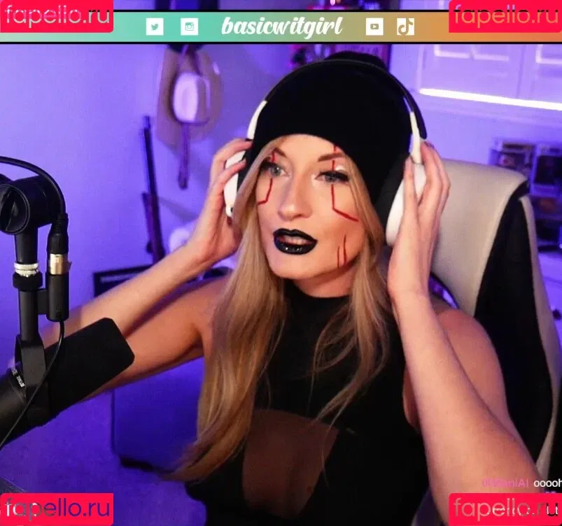 BasicWitGirl Onlyfans Photo Gallery 