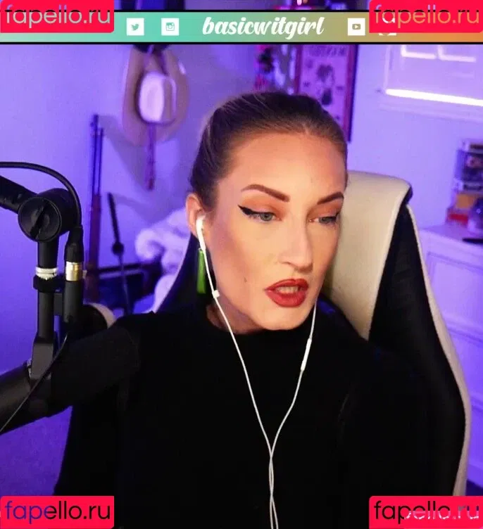 BasicWitGirl Onlyfans Photo Gallery 