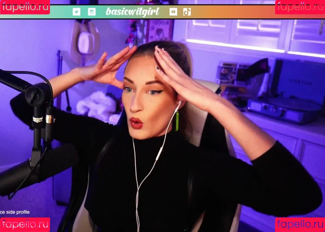 BasicWitGirl Onlyfans Photo Gallery 