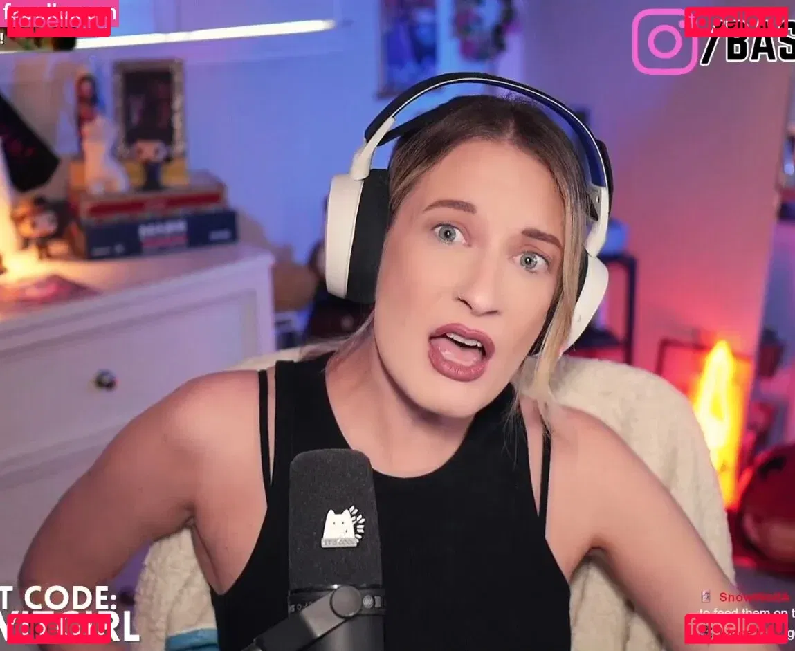 BasicWitGirl Onlyfans Photo Gallery 