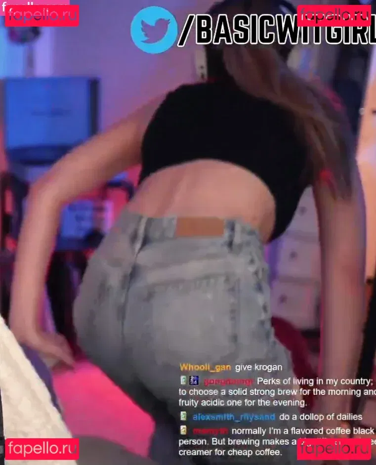 BasicWitGirl Onlyfans Photo Gallery 