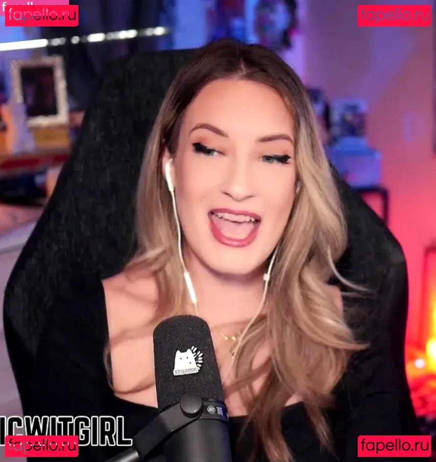 BasicWitGirl Onlyfans Photo Gallery 