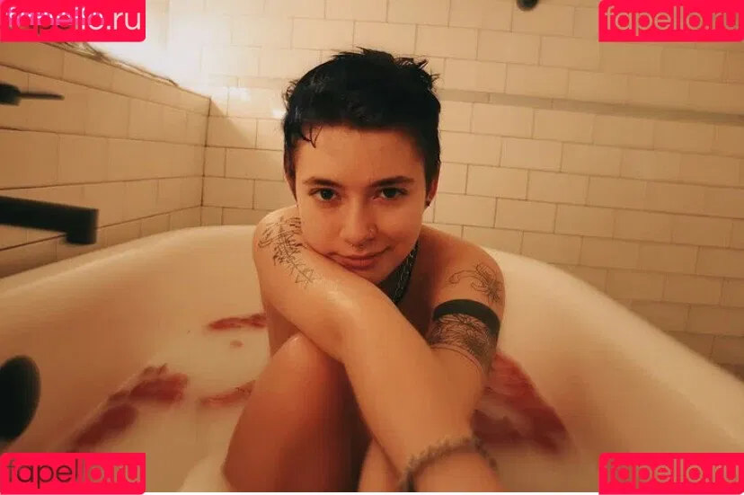 shyslytherin Onlyfans Photo Gallery 
