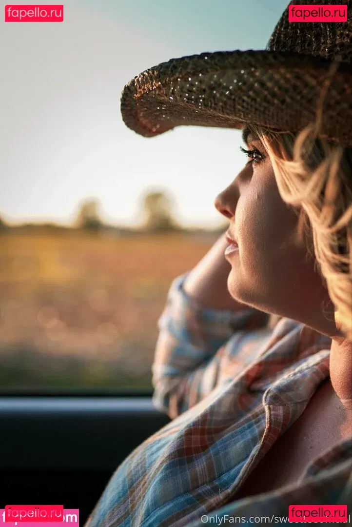 sweetteeofficial Onlyfans Photo Gallery 