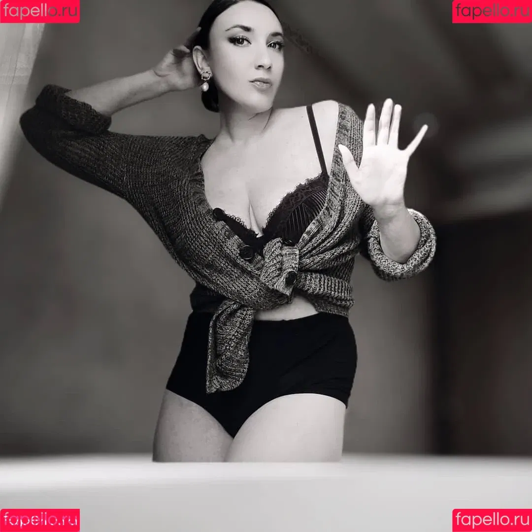 Lena Leyman Onlyfans Photo Gallery 