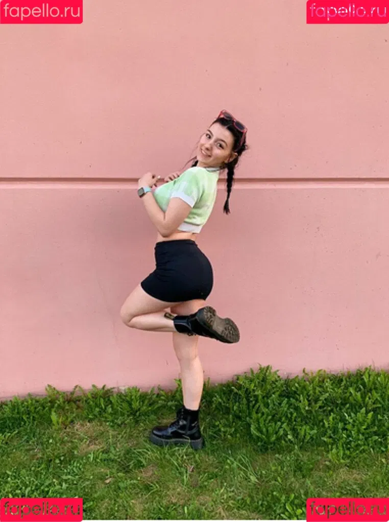 Sarao Sulli Onlyfans Photo Gallery 