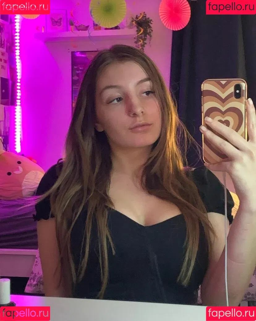 Sarao Sulli Onlyfans Photo Gallery 