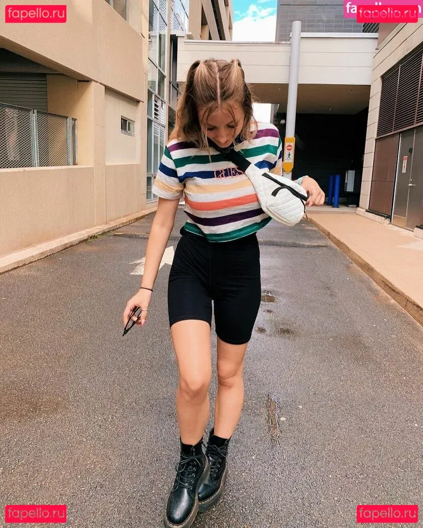 Sarao Sulli Onlyfans Photo Gallery 