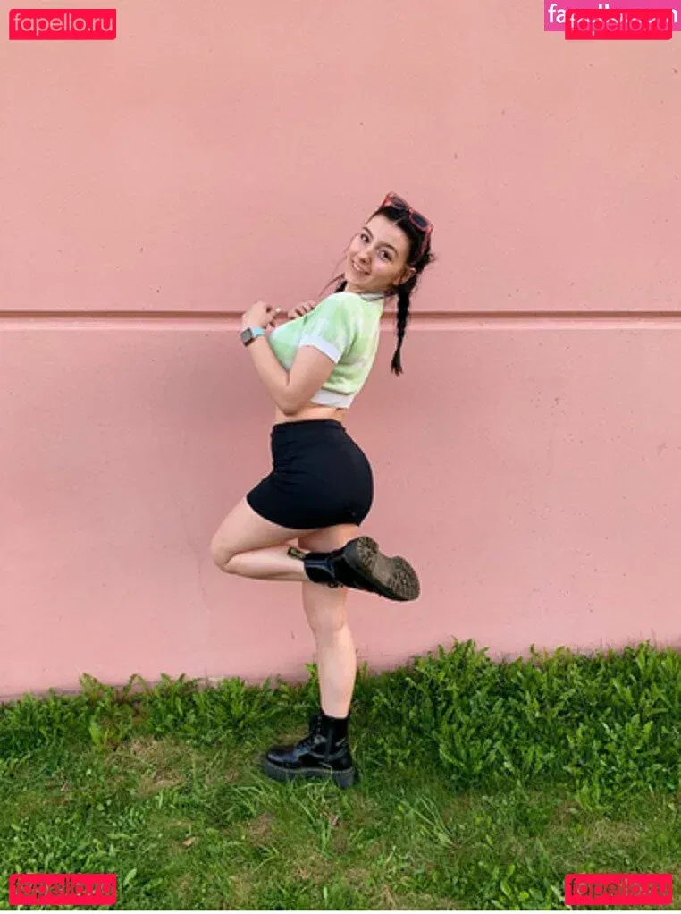 Sarao Sulli Onlyfans Photo Gallery 