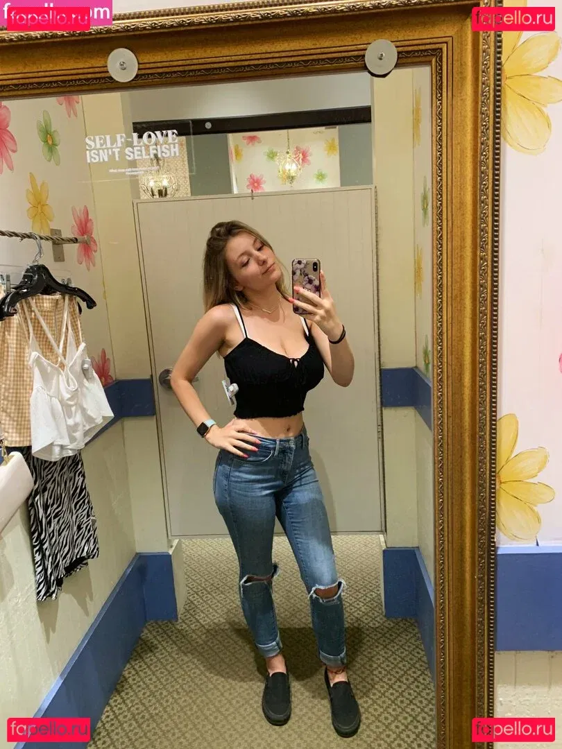 Sarao Sulli Onlyfans Photo Gallery 