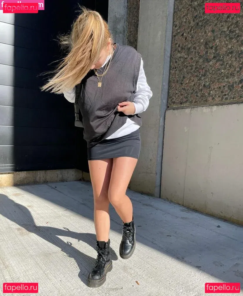 Sarao Sulli Onlyfans Photo Gallery 