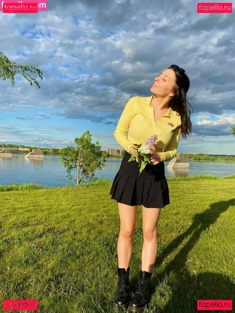 Sarao Sulli Onlyfans Photo Gallery 