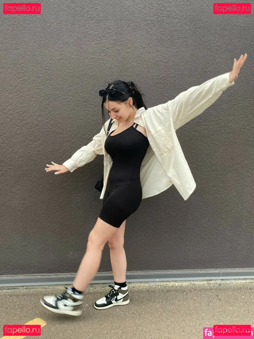 Sarao Sulli Onlyfans Photo Gallery 