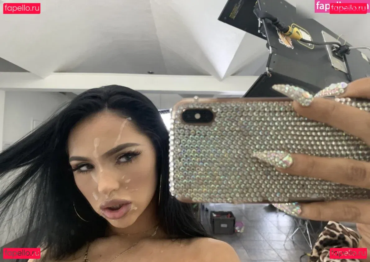 MJ Fresh Onlyfans Photo Gallery 