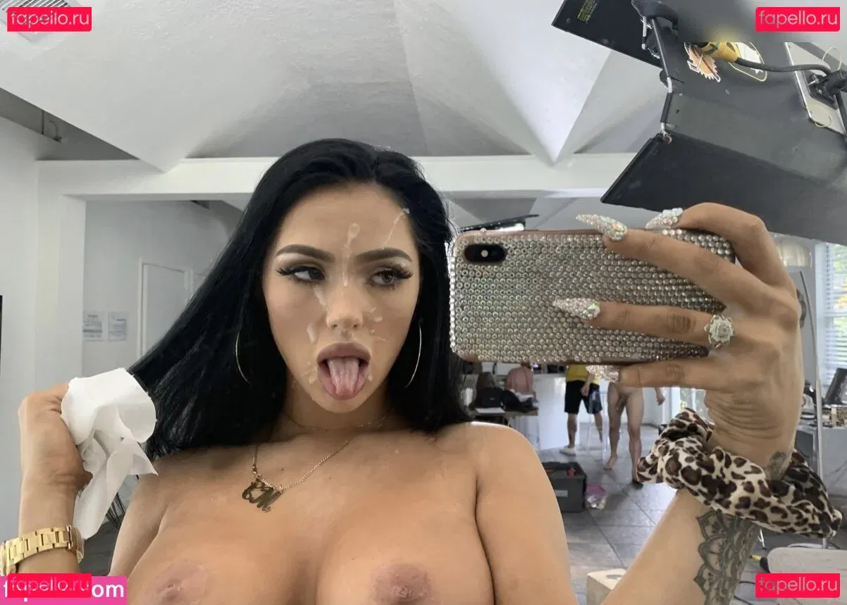 MJ Fresh Onlyfans Photo Gallery 