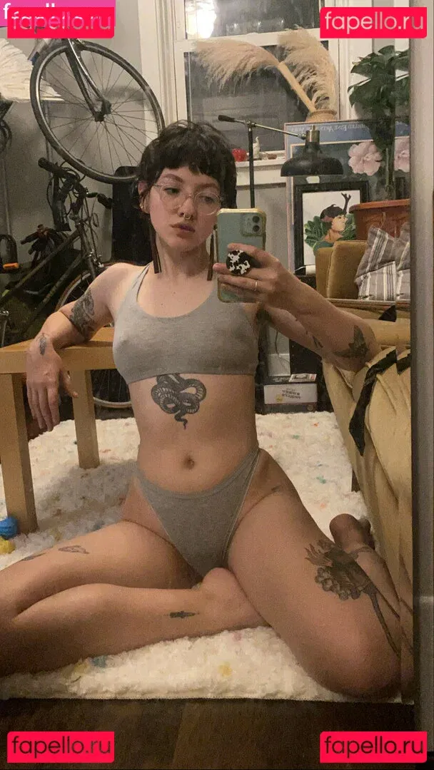 Pleasequietdown Onlyfans Photo Gallery 