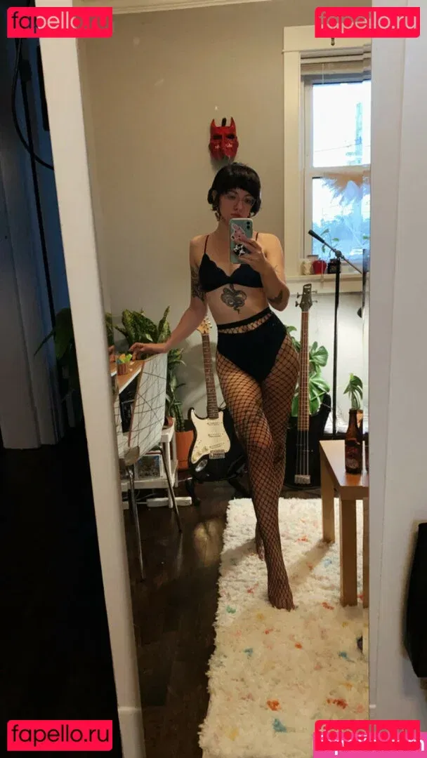 Pleasequietdown Onlyfans Photo Gallery 