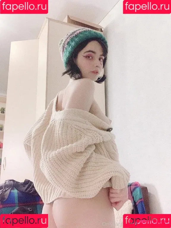 loonassoftfeet Onlyfans Photo Gallery 