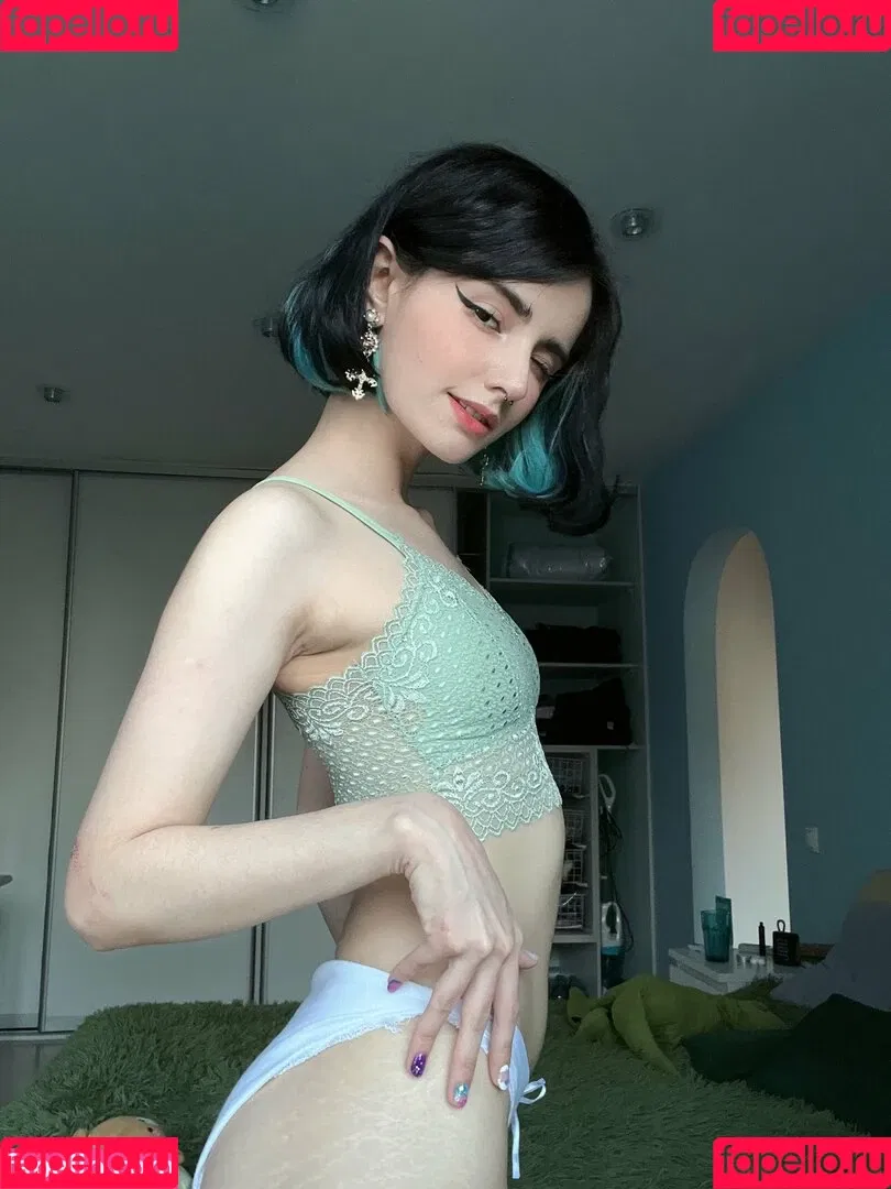 loonassoftfeet Onlyfans Photo Gallery 