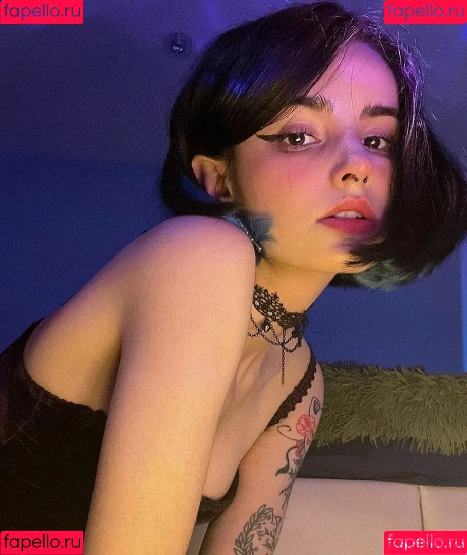 loonassoftfeet Onlyfans Photo Gallery 