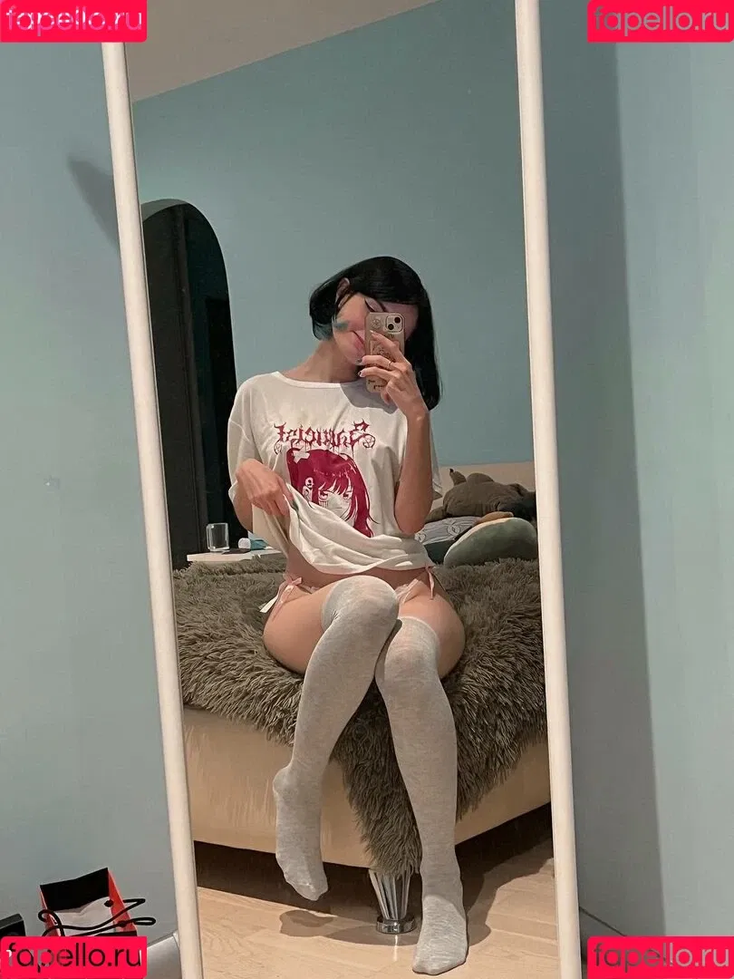 loonassoftfeet Onlyfans Photo Gallery 