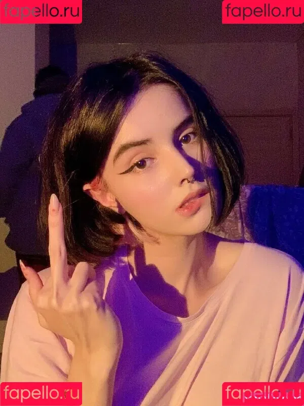 loonassoftfeet Onlyfans Photo Gallery 