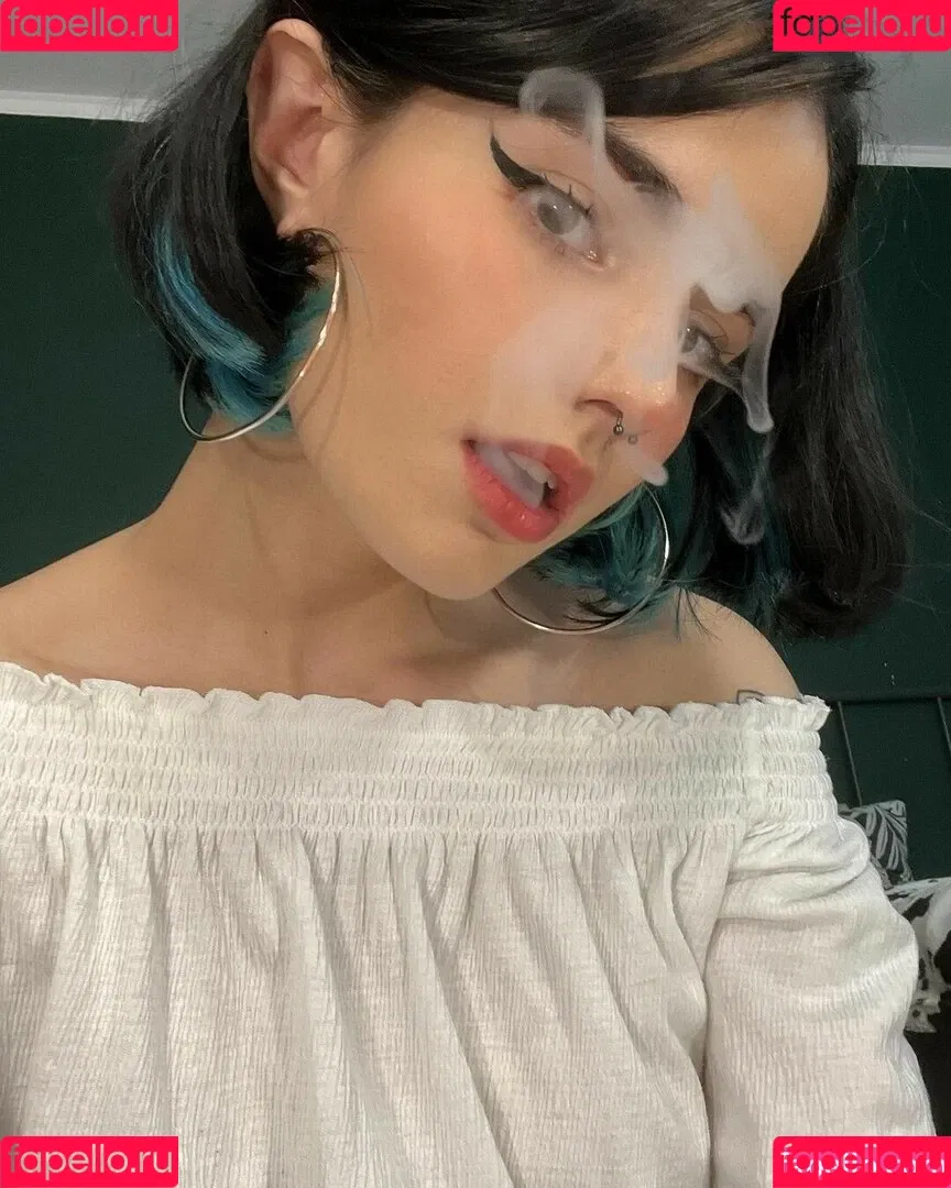 loonassoftfeet Onlyfans Photo Gallery 