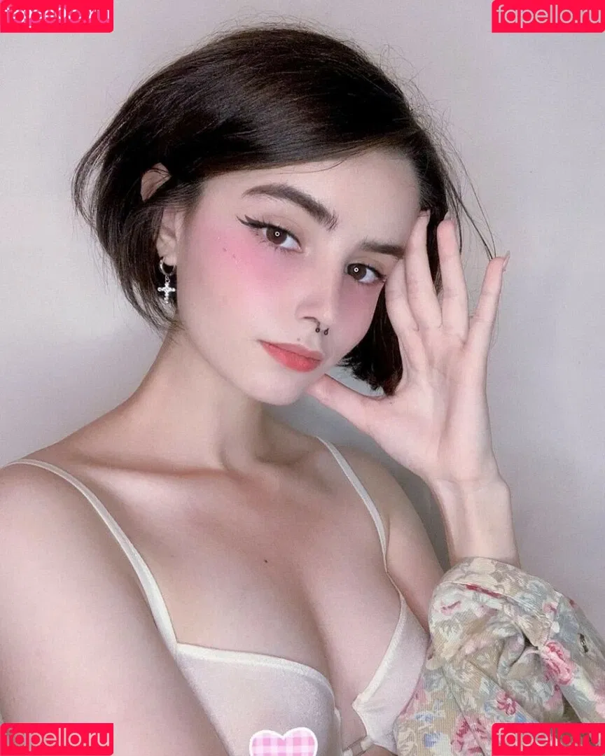 loonassoftfeet Onlyfans Photo Gallery 