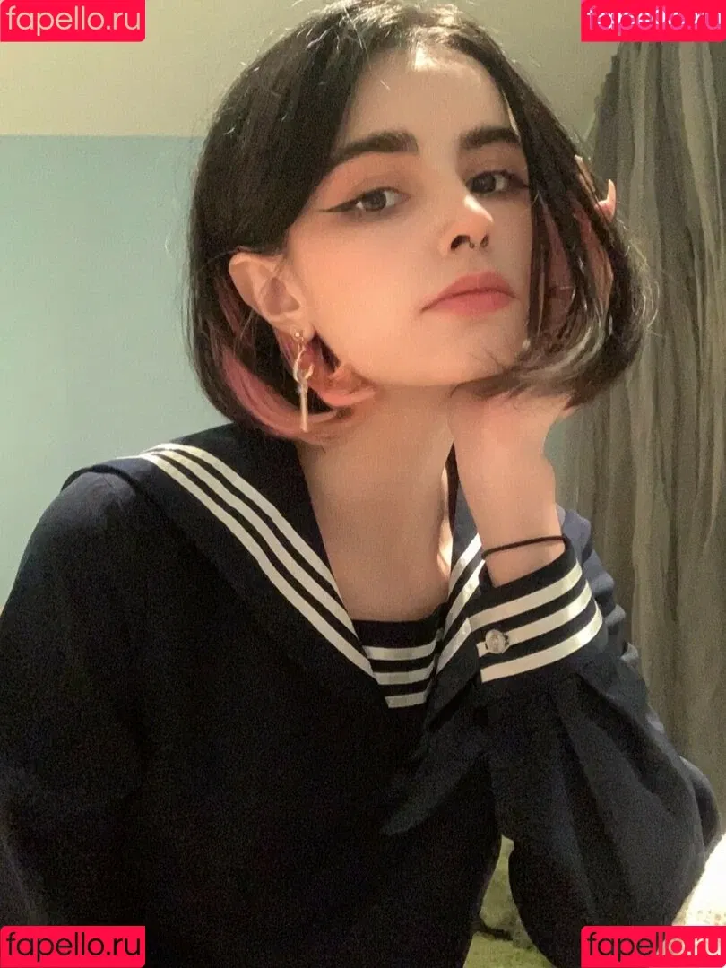 loonassoftfeet Onlyfans Photo Gallery 
