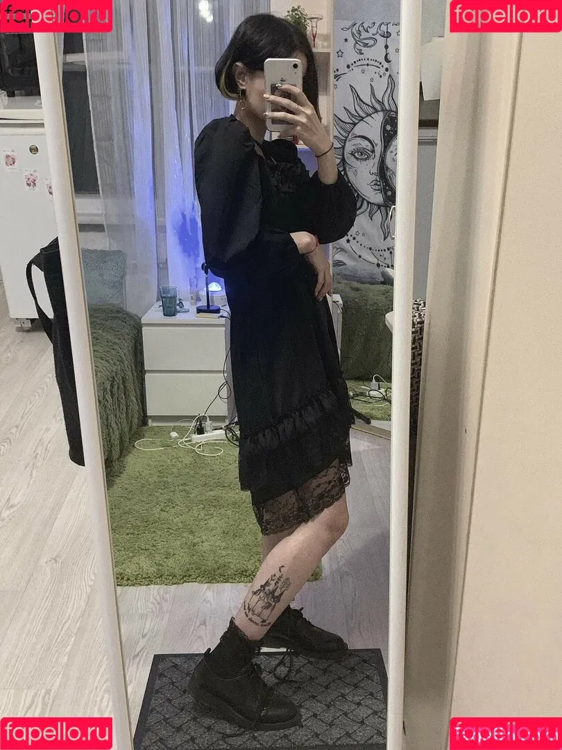 loonassoftfeet Onlyfans Photo Gallery 