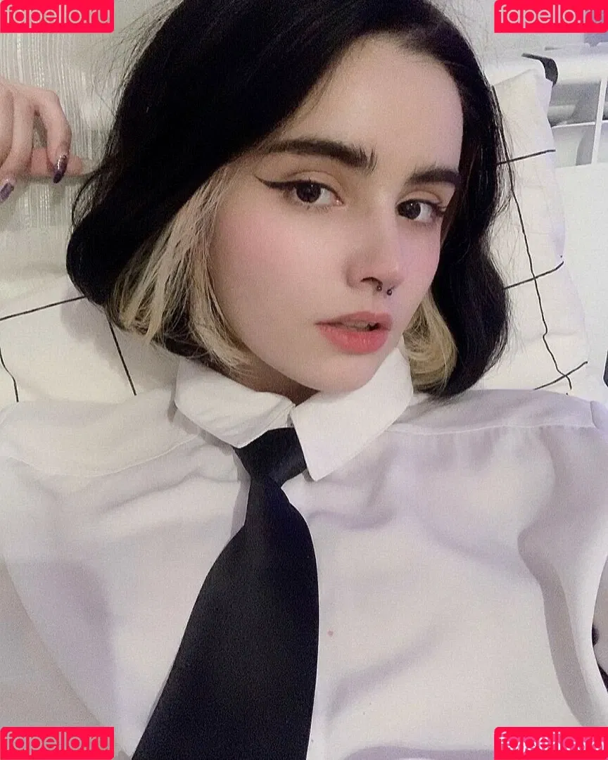 loonassoftfeet Onlyfans Photo Gallery 