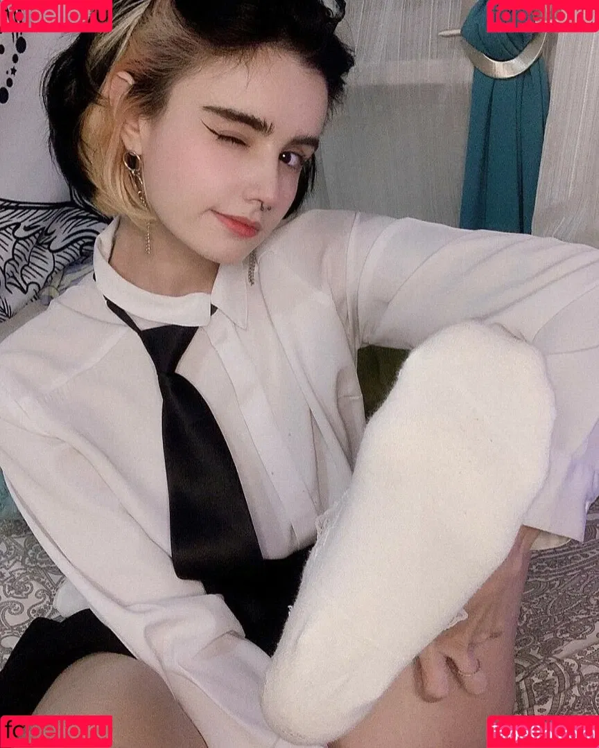 loonassoftfeet Onlyfans Photo Gallery 