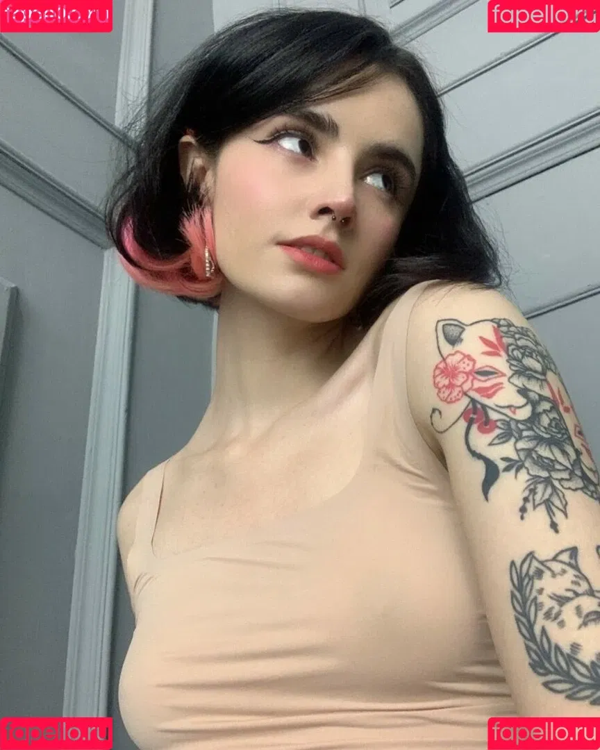 loonassoftfeet Onlyfans Photo Gallery 