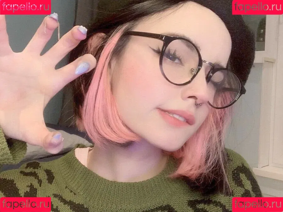 loonassoftfeet Onlyfans Photo Gallery 