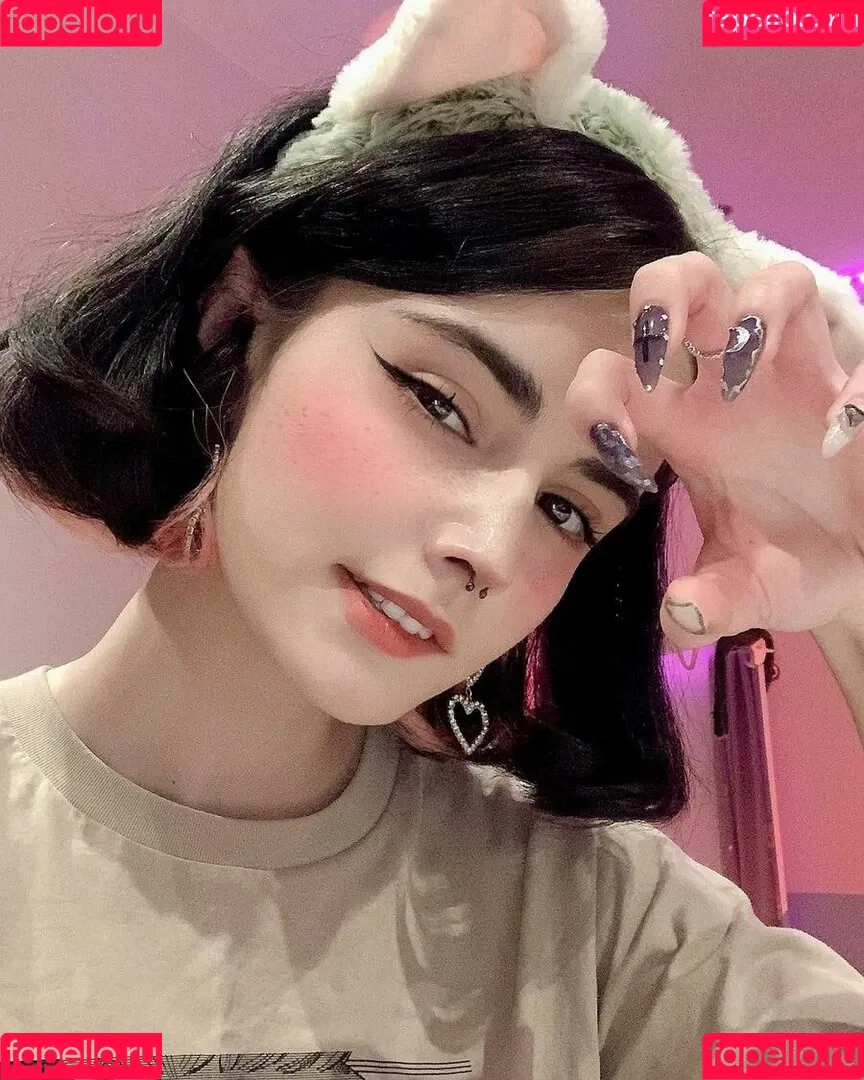 loonassoftfeet Onlyfans Photo Gallery 
