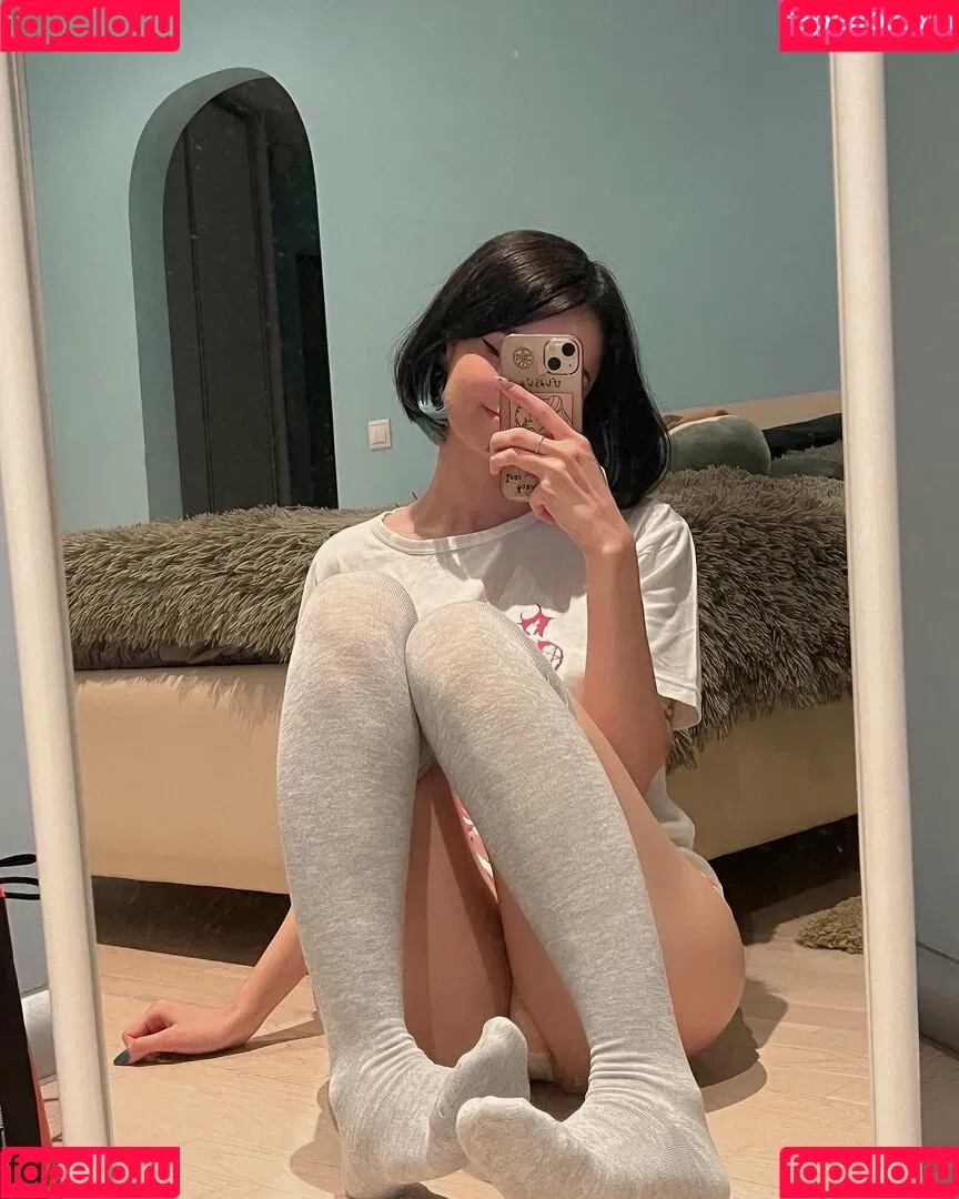 loonassoftfeet Onlyfans Photo Gallery 